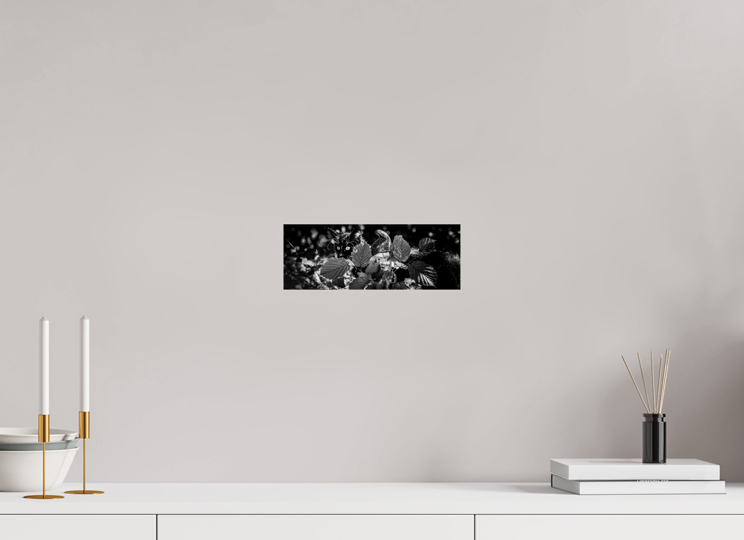 27,1 x 10 cm, Unframed In ambush (2022) - ArtBox by White Wall / unframed